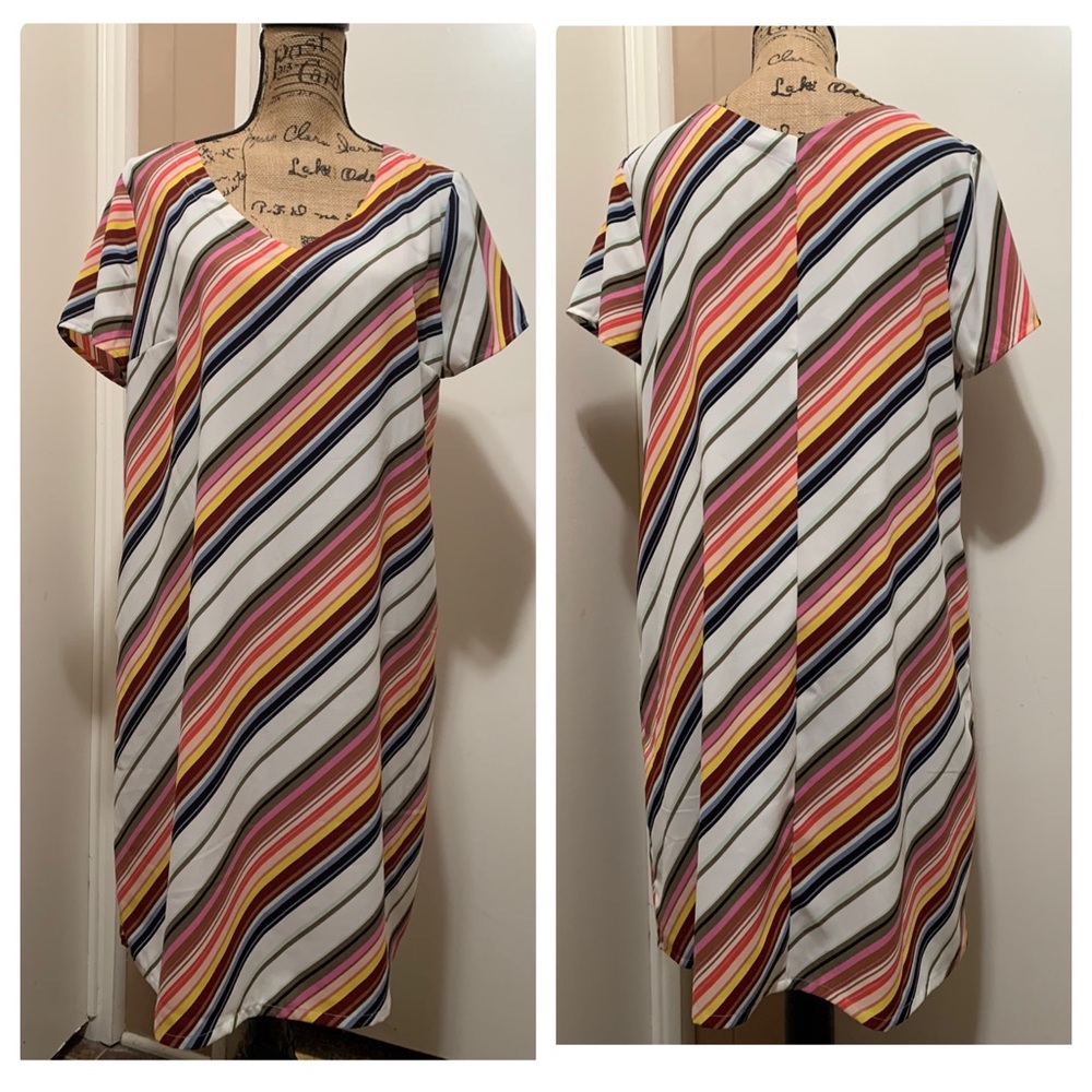 Apt. 9 Size L Woman's Skater Striped Dress V Neck